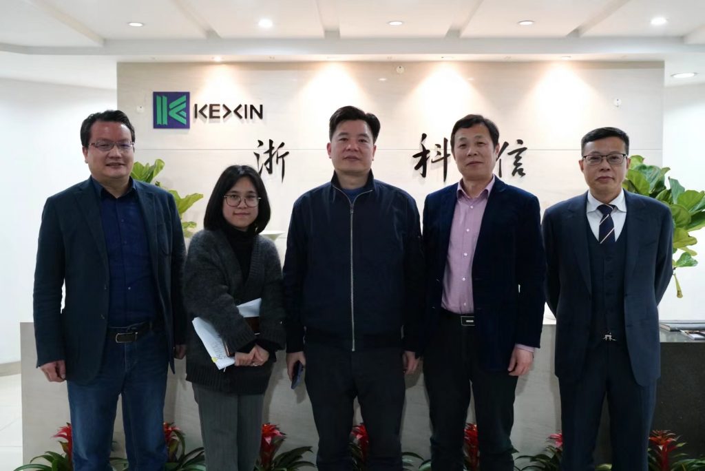 寧波國家高新區經發局陸洪澤局長一行蒞臨科信指導工作