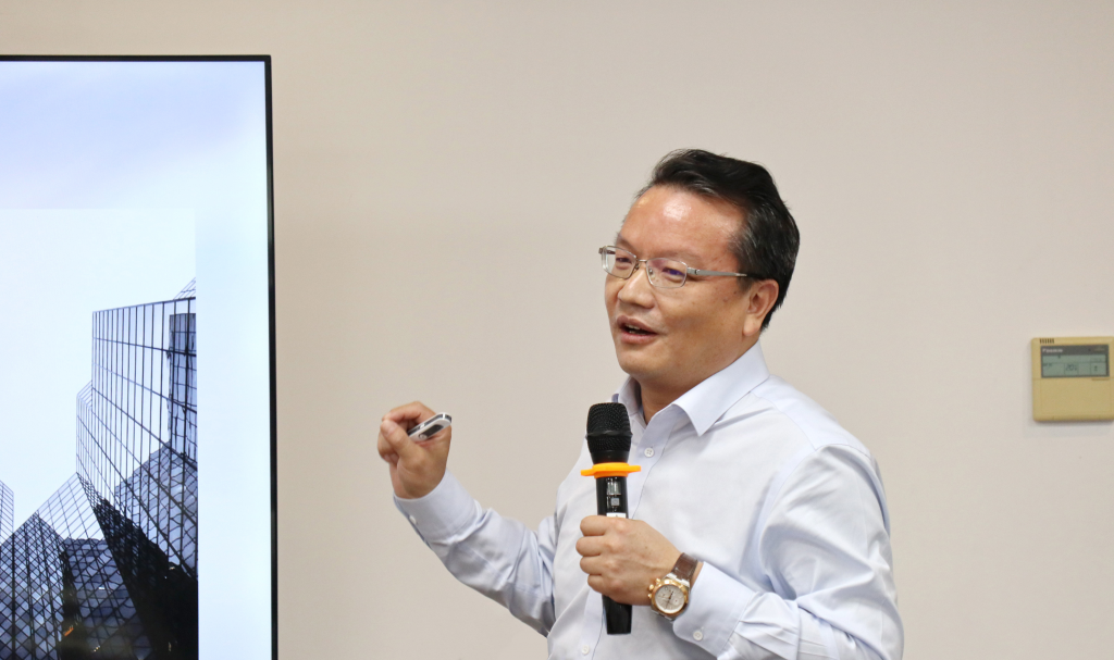 中價協、省造價站及協會、市造價站及協會領導一行蒞臨科信調研指導工作