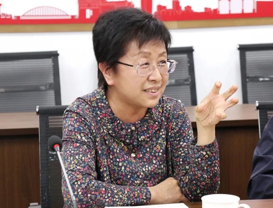 中價協、省造價站及協會、市造價站及協會領導一行蒞臨科信調研指導工作